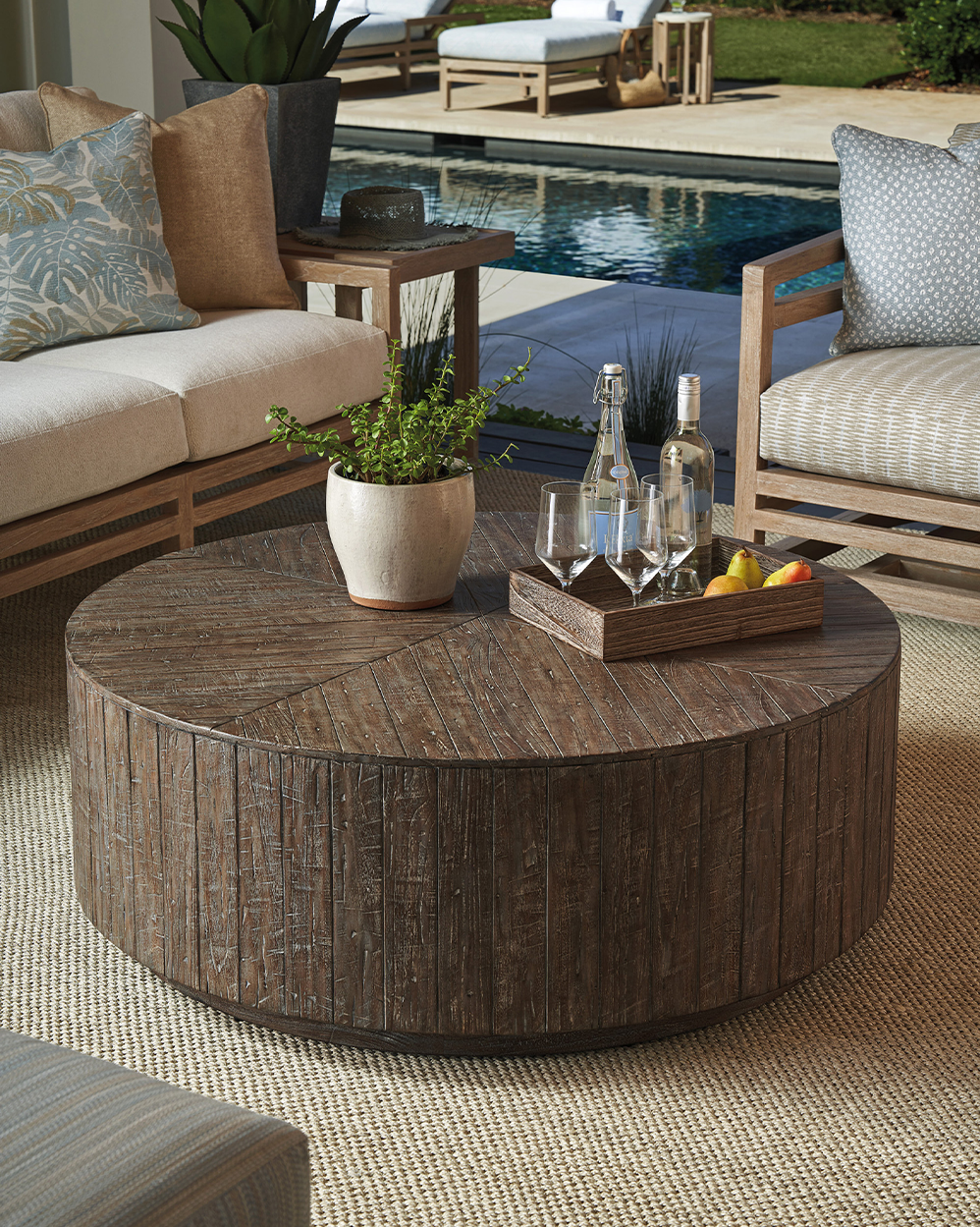Stillwater Cove Round Cocktail Table