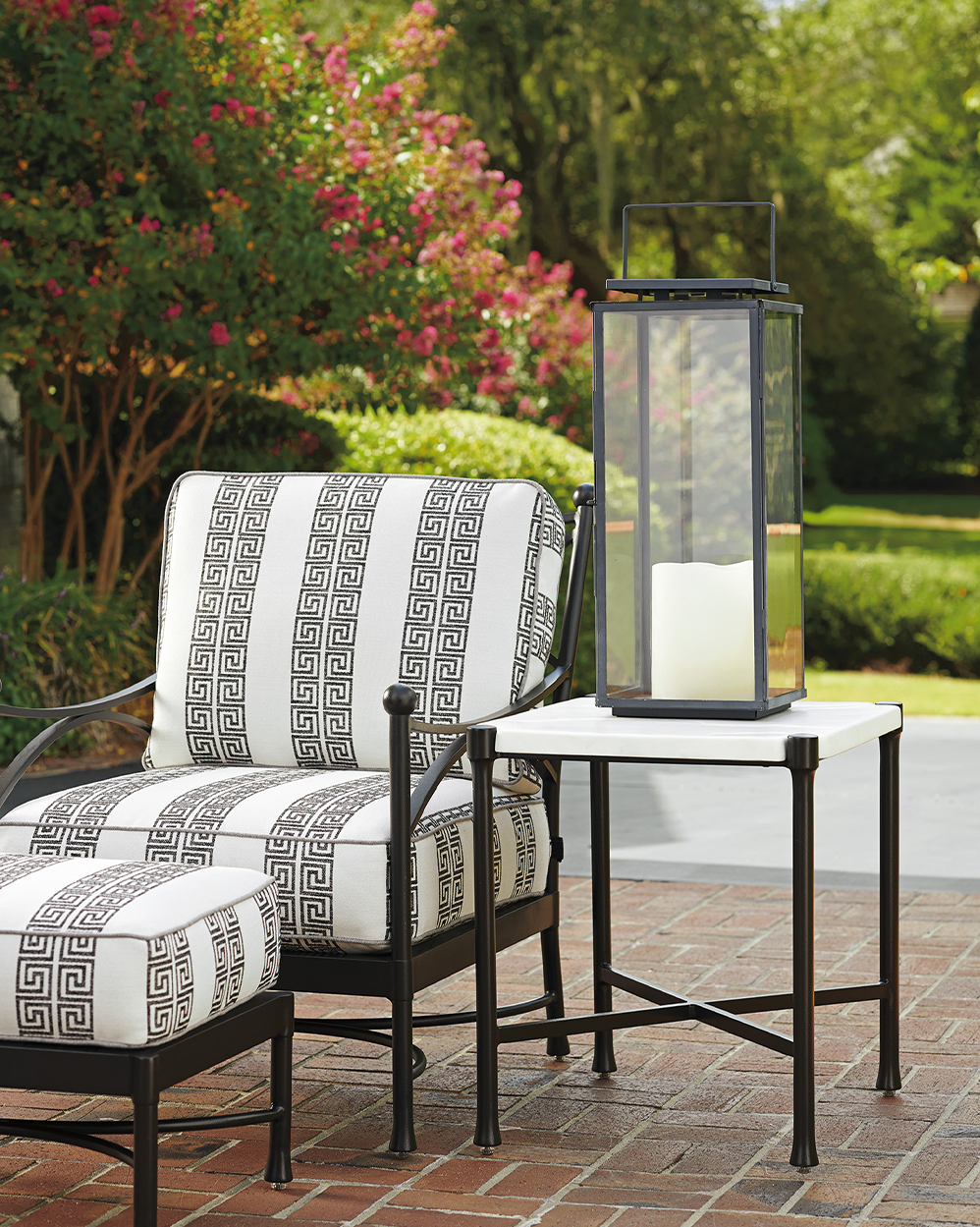 Pavlova End Table