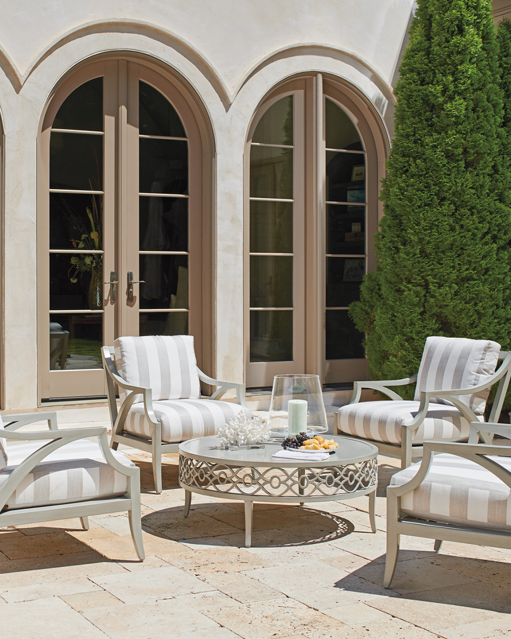 Silver Sands Round Cocktail Table