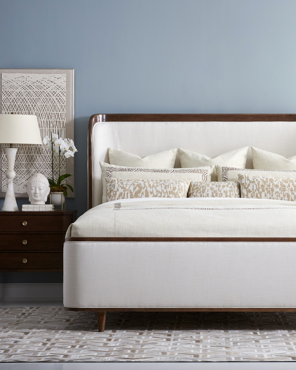 Novella Bed