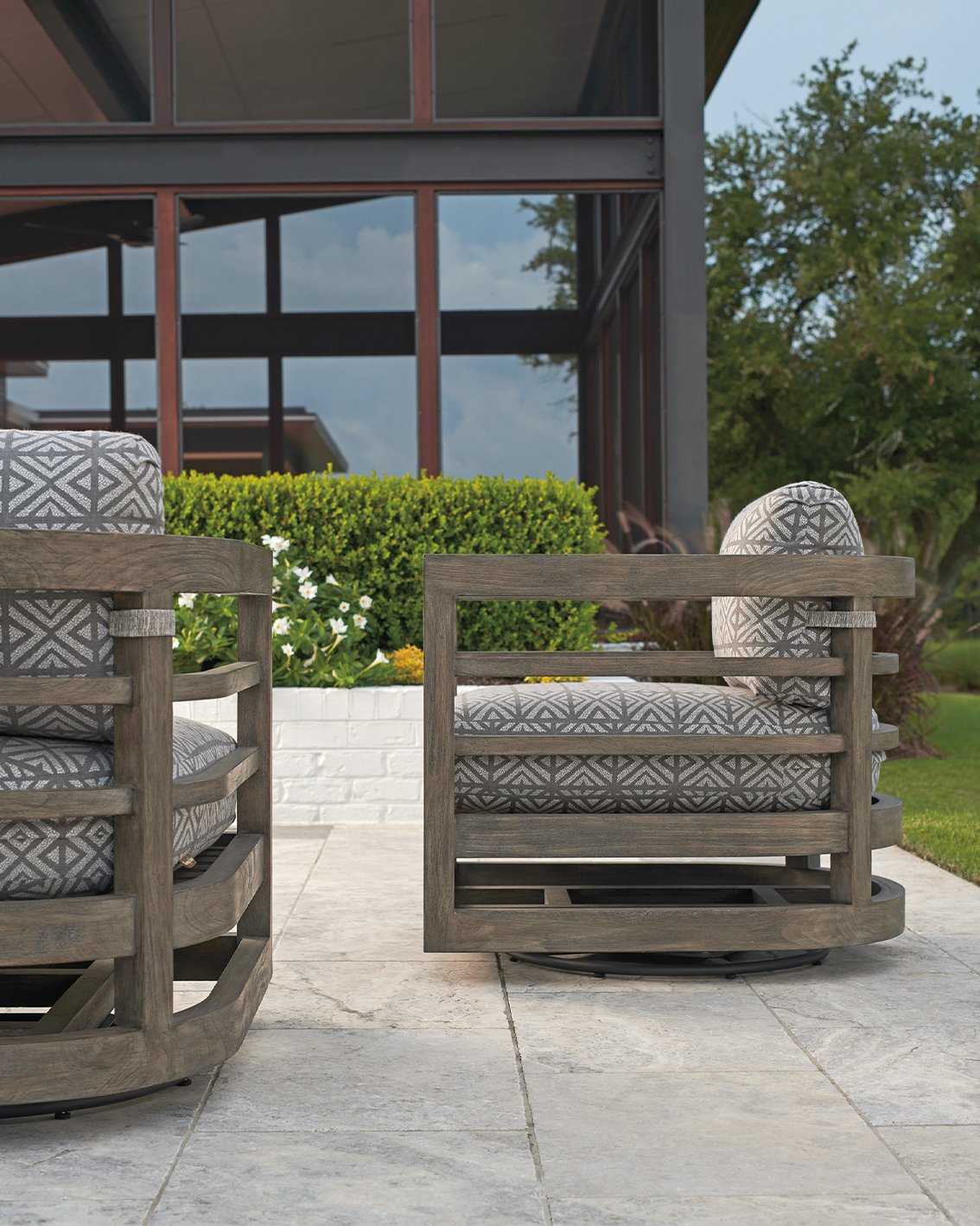 La Jolla Occasional Swivel Chair