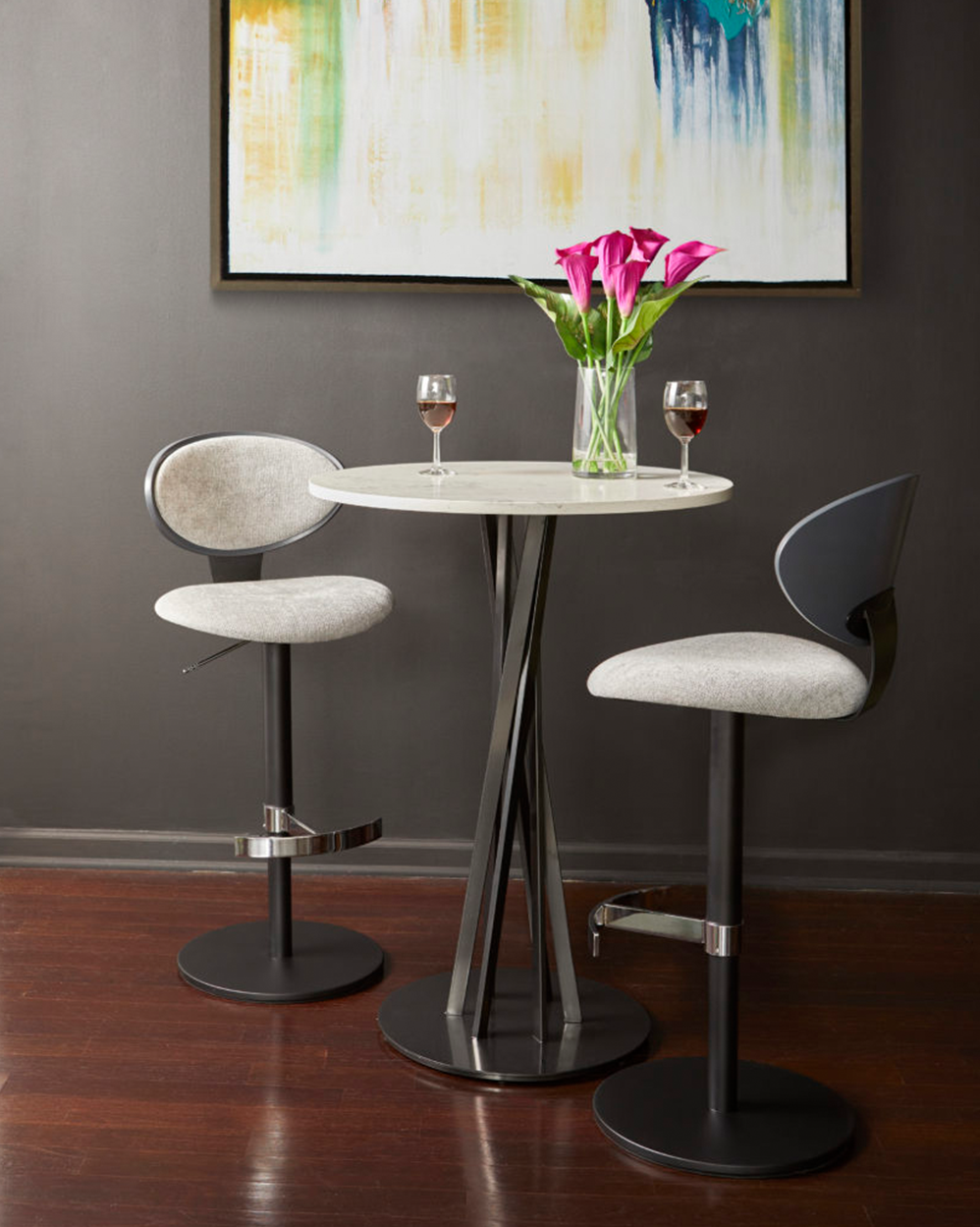 Vera Swivel Barstool